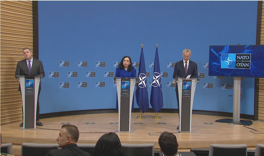 Shefi i NATO-s: Kosova dhe Serbia tu permbahen zotimeve, mbeshtesim dialogun